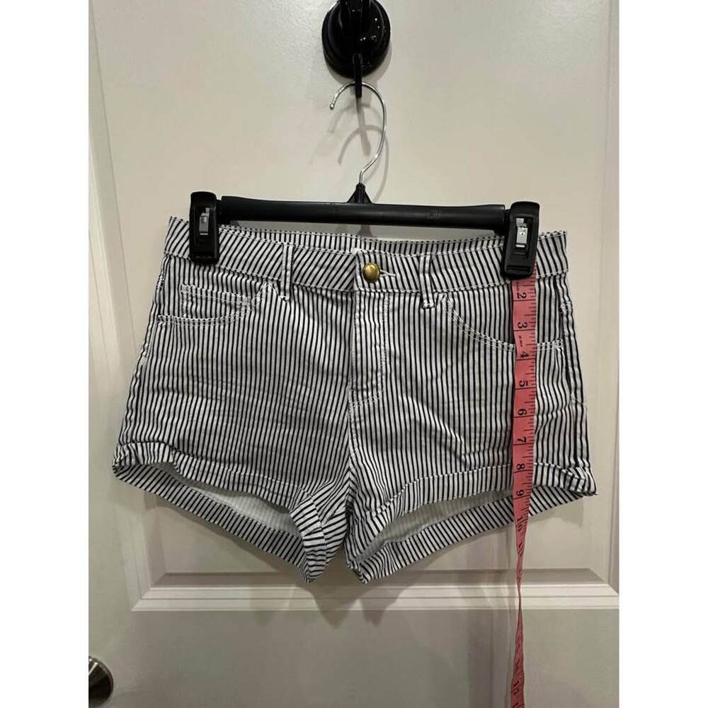 H&M Striped Shorts - Picture 5 of 5